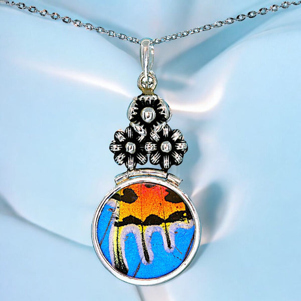 Floral Natural Butterfly Necklace