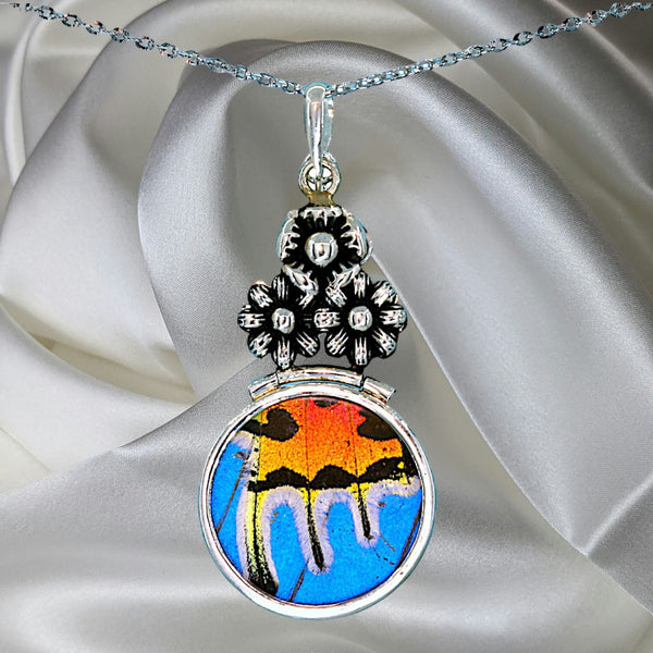 Floral Natural Butterfly Necklace
